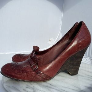 Ash Burgundy Wedge Shoes EUC 9 Leather Round Toe